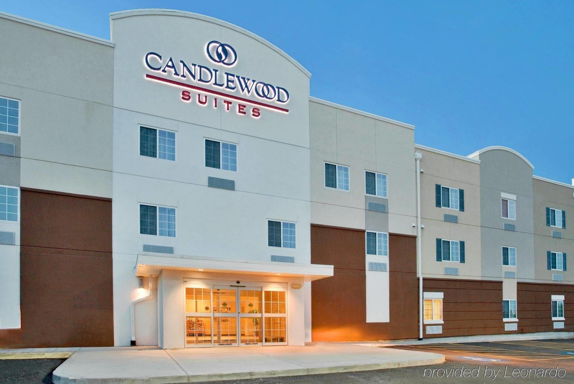 Candlewood Suites Kansas City Airport Екстер'єр фото