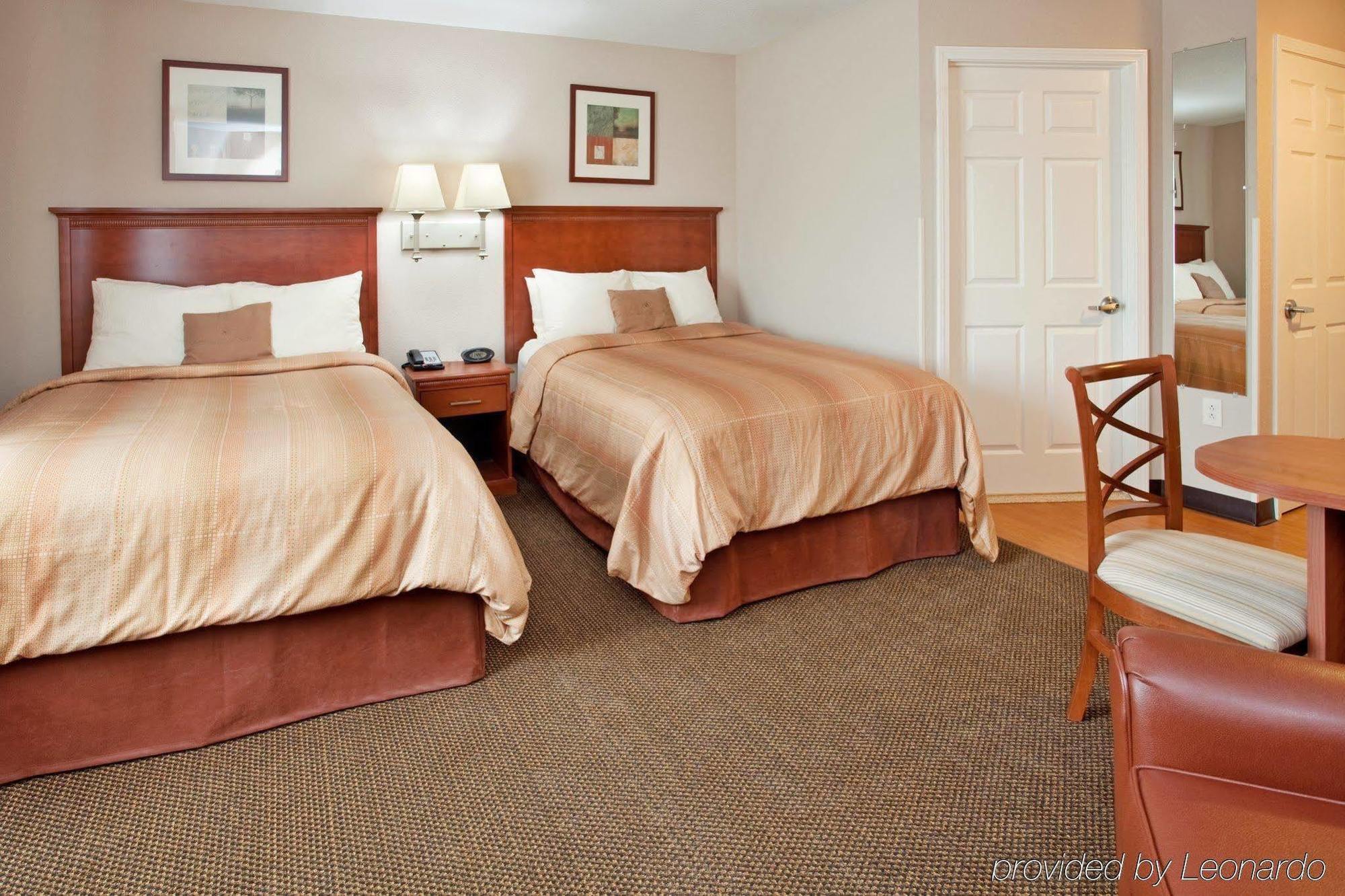 Candlewood Suites Kansas City Airport Номер фото
