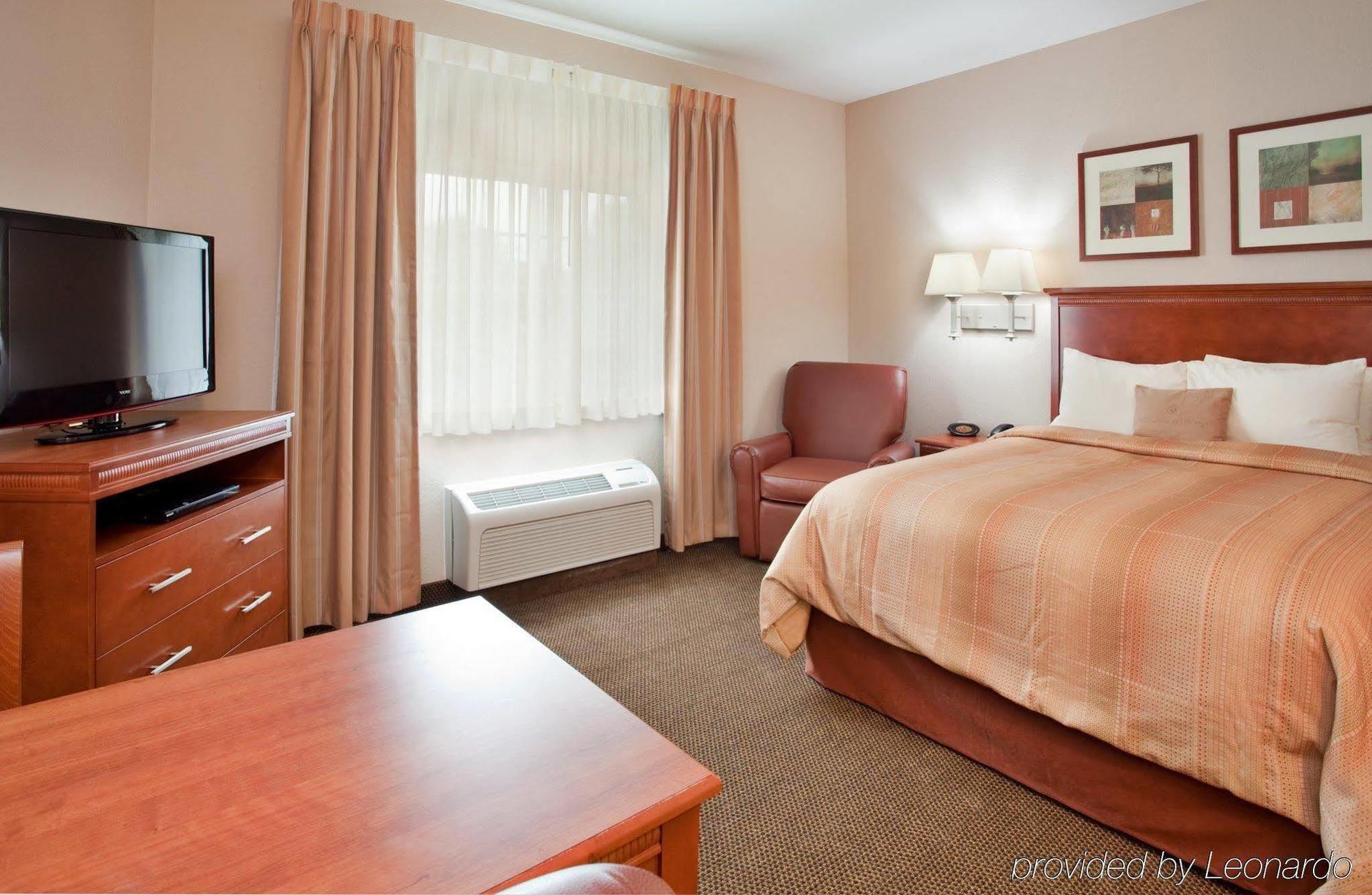 Candlewood Suites Kansas City Airport Номер фото