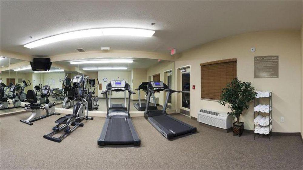 Candlewood Suites Kansas City Airport Екстер'єр фото