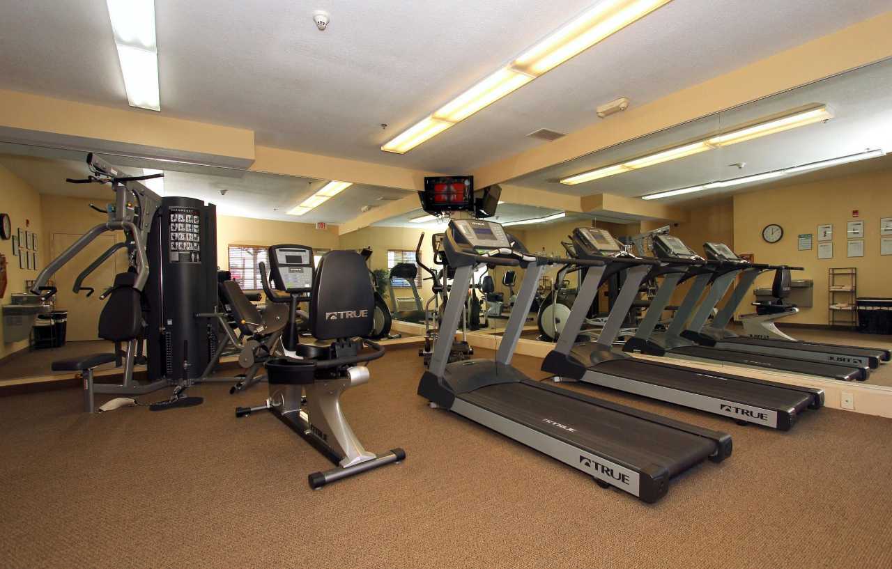 Candlewood Suites Kansas City Airport Екстер'єр фото