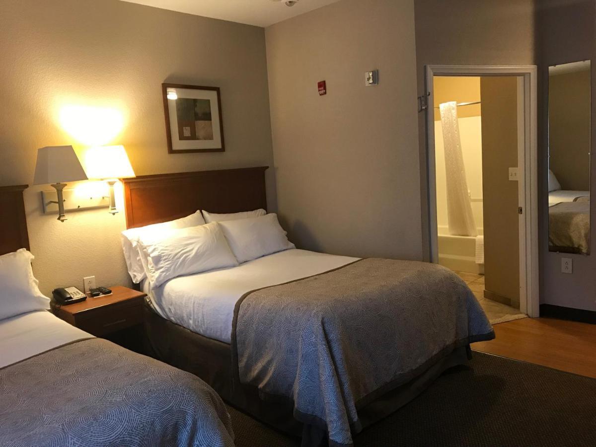Candlewood Suites Kansas City Airport Екстер'єр фото