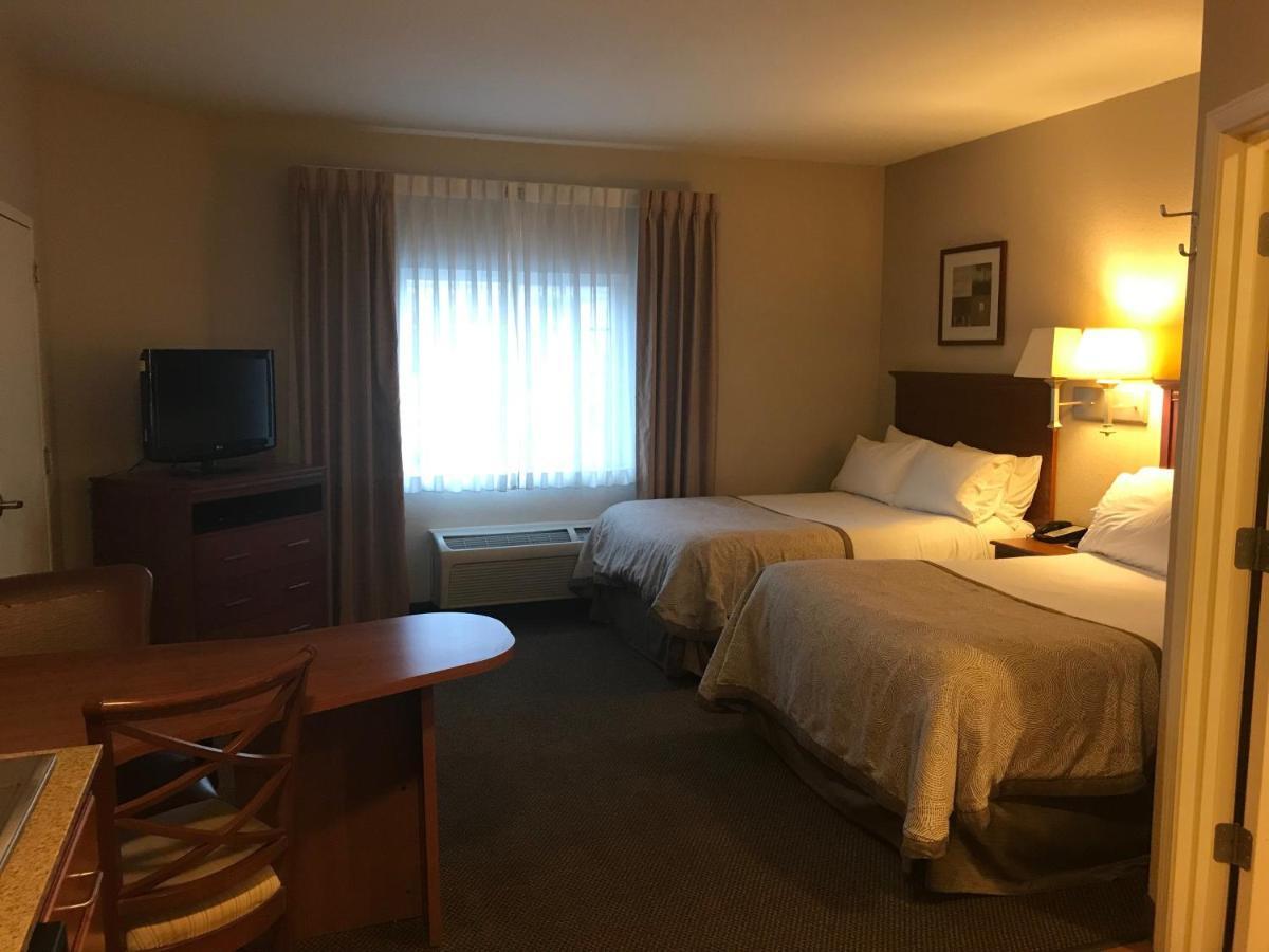 Candlewood Suites Kansas City Airport Екстер'єр фото