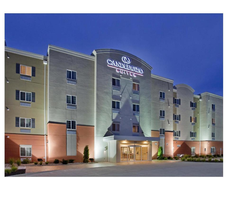 Candlewood Suites Kansas City Airport Екстер'єр фото